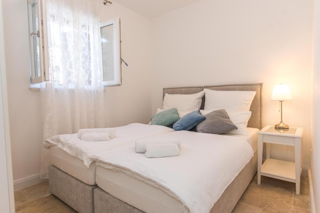 Villa Vlatino Seget Vranjica Esterno foto