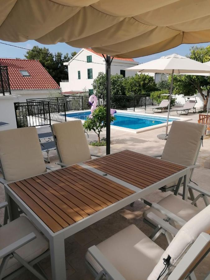 Villa Vlatino Seget Vranjica Esterno foto
